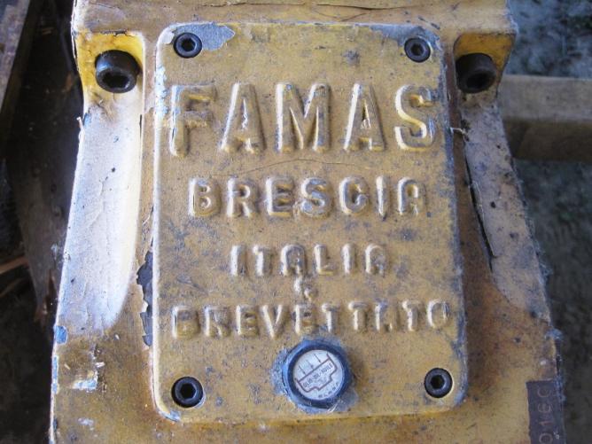FAMAS F.R. 140